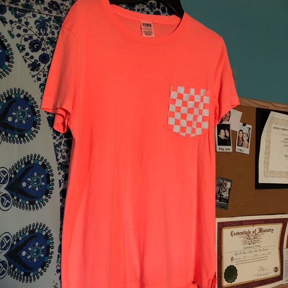Neon coral over sized T-shirt - Picture 1 of 4